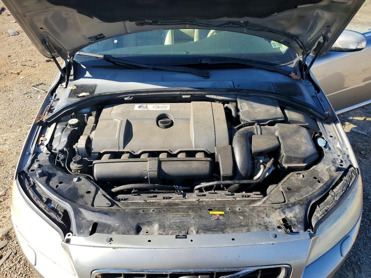 Volvo V70 3.2