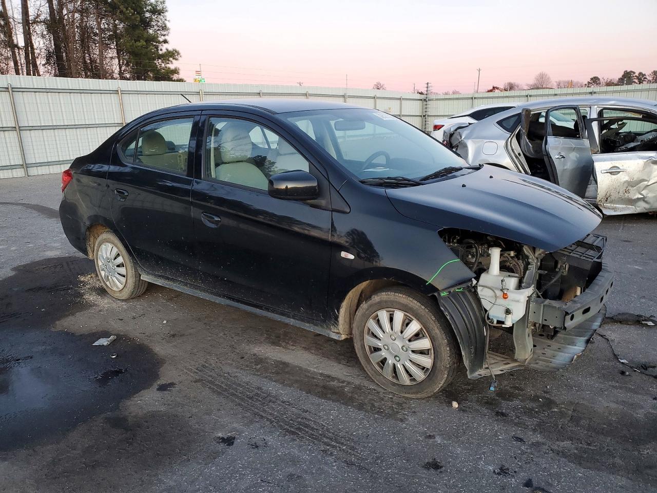 Mitsubishi Mirage G4 Es