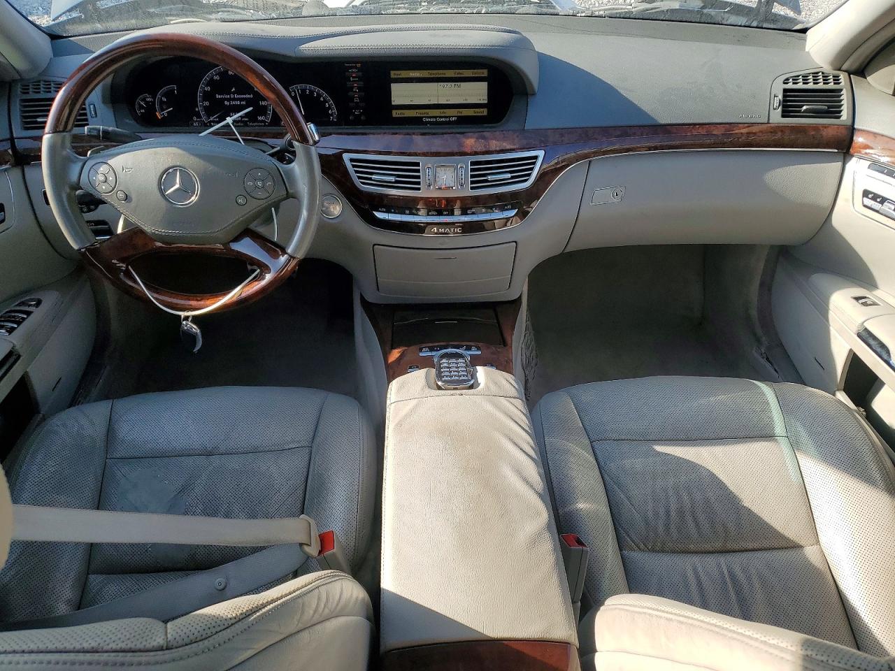 Mercedes-Benz S-Class 550 4matic