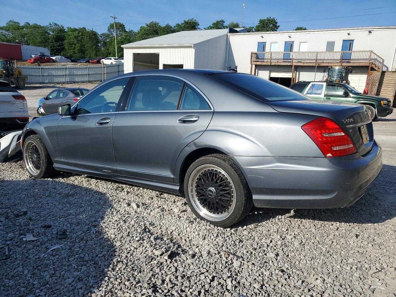 Mercedes-Benz S-Class 550 4matic