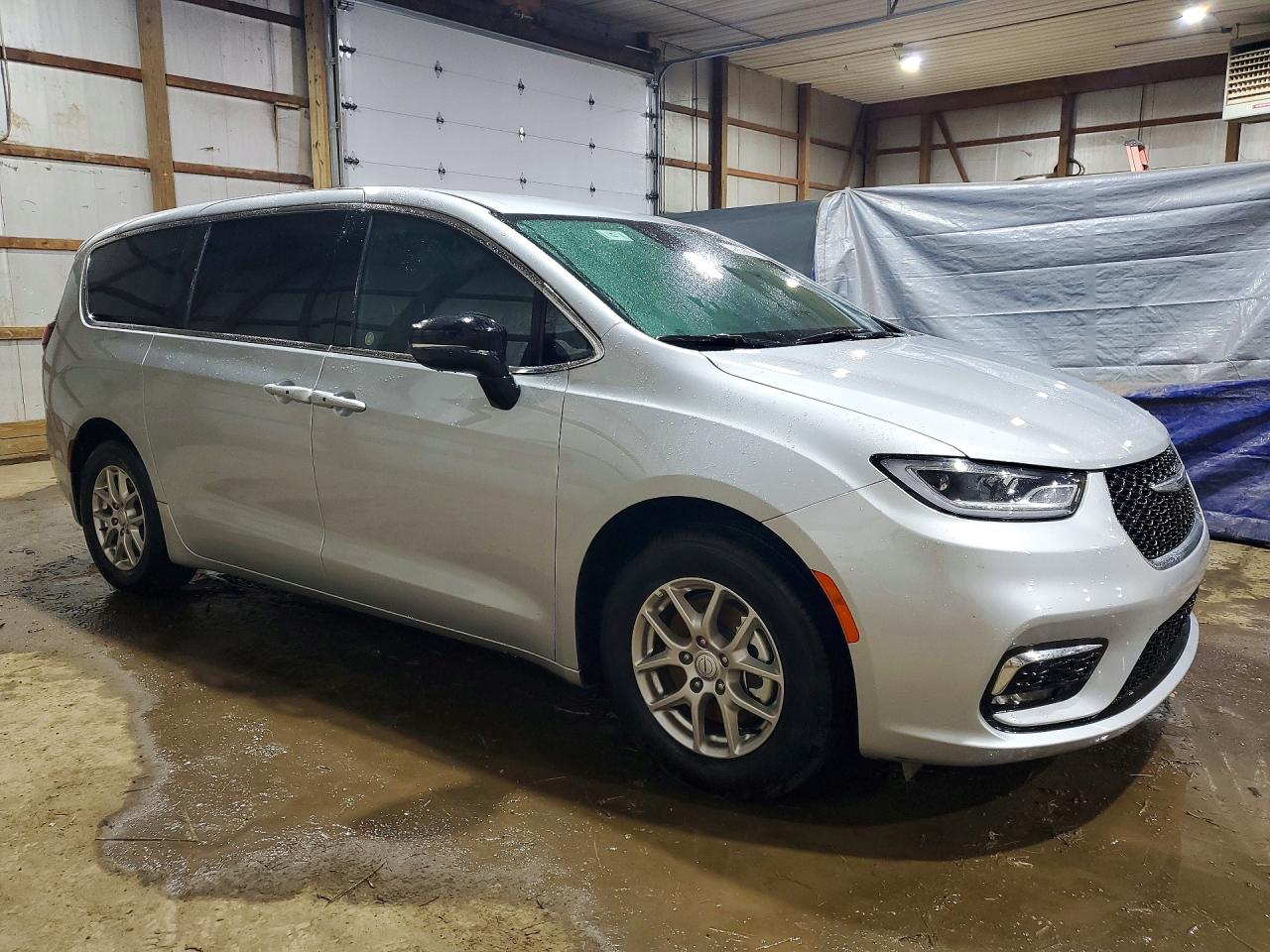Chrysler Pacifica Select