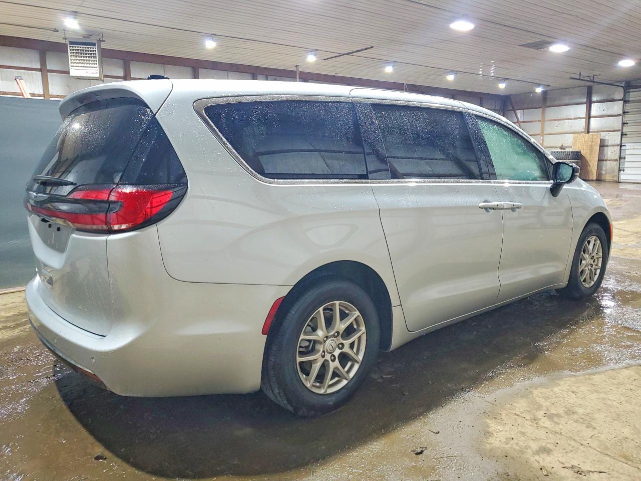 Chrysler Pacifica Select