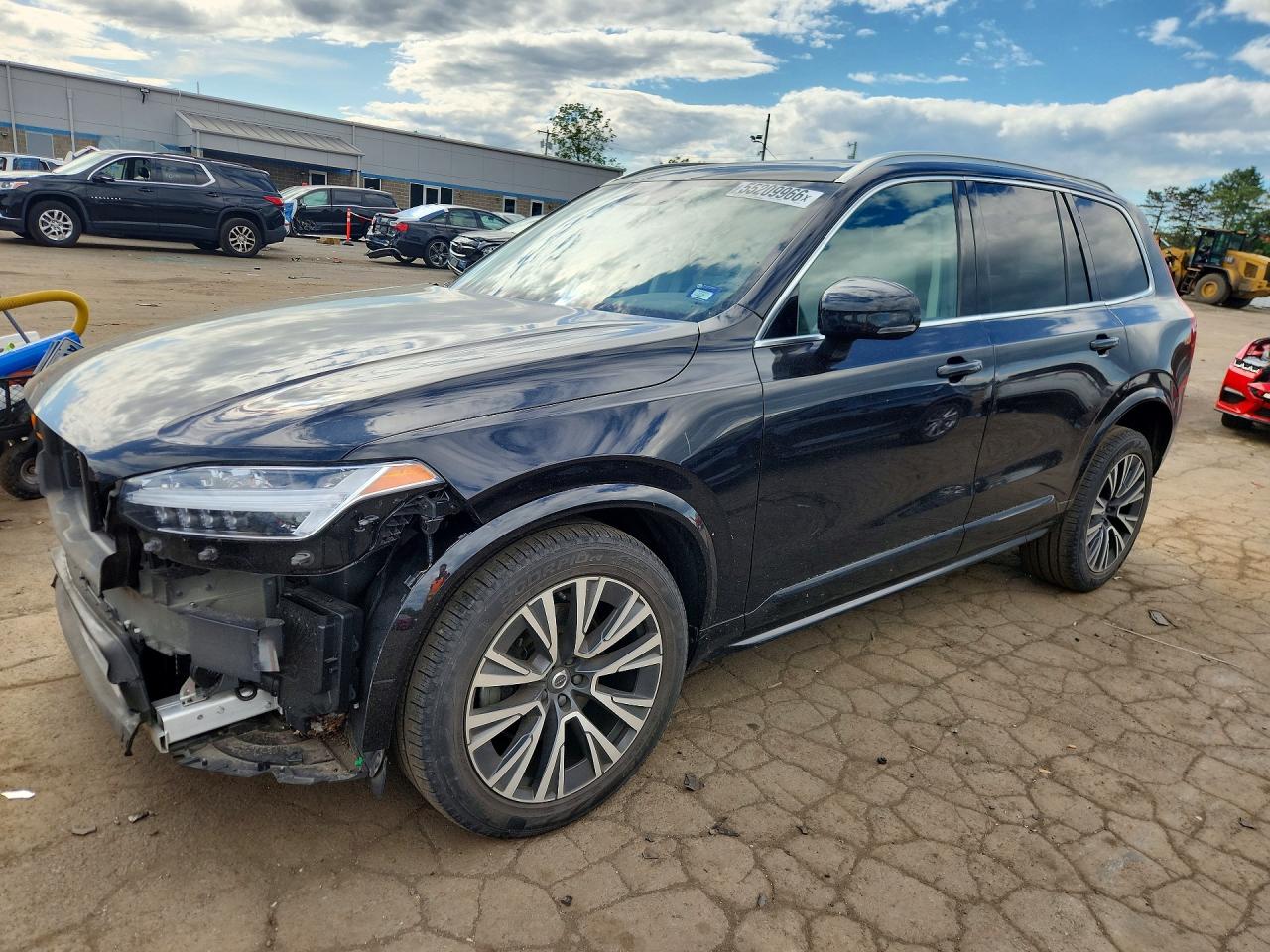Salvage Volvo XC90 Image