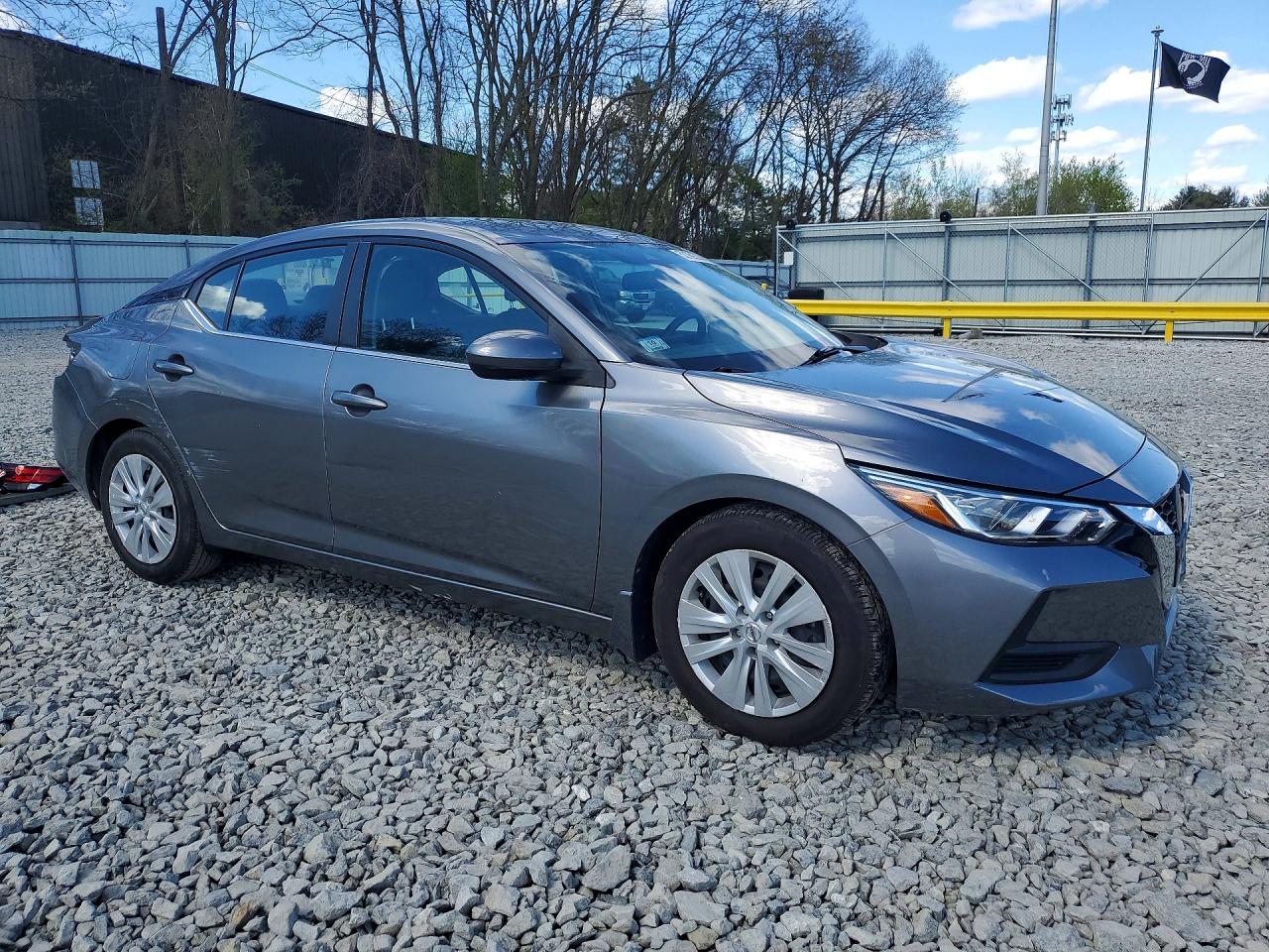 Nissan Sentra S