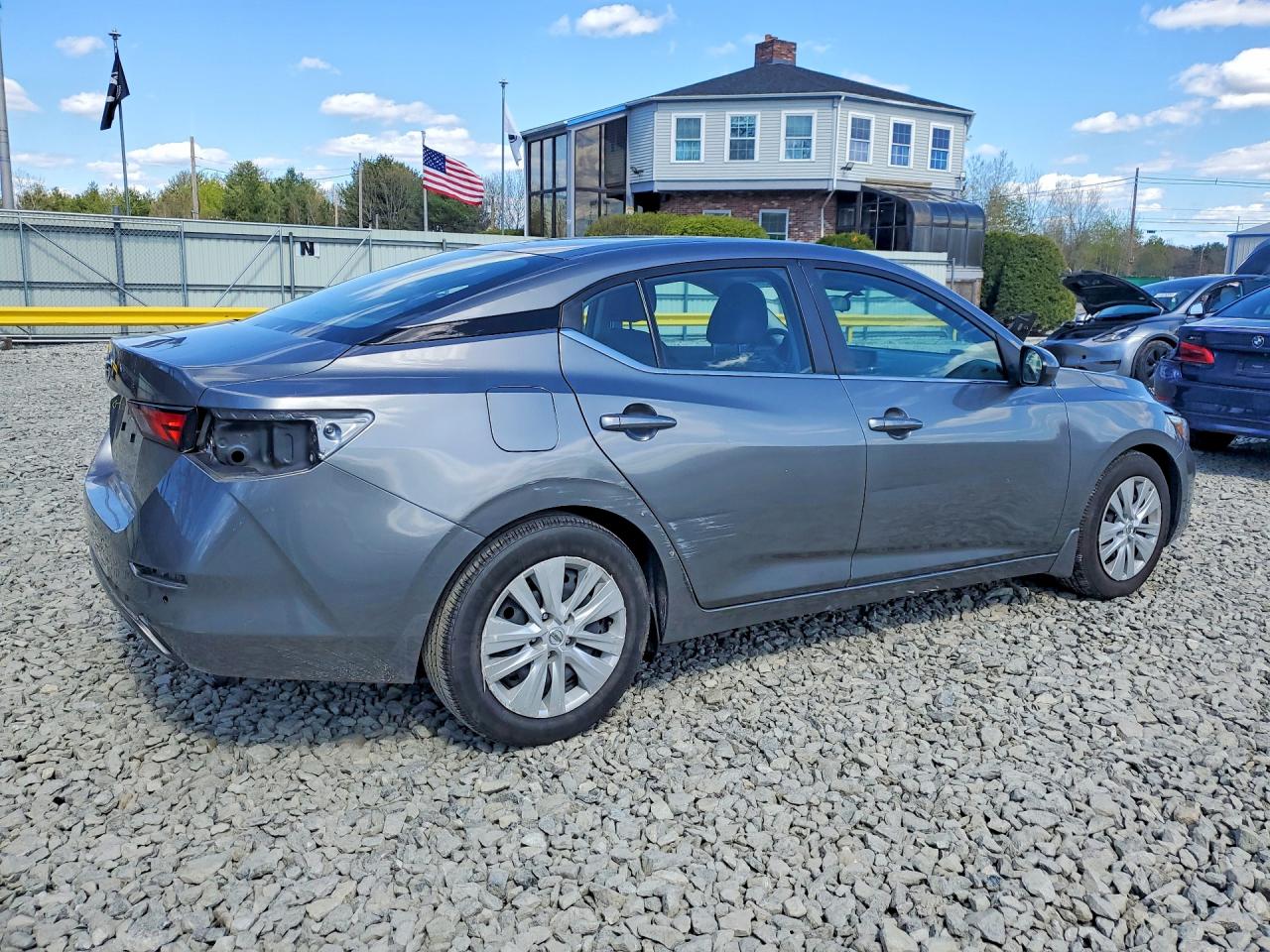 Nissan Sentra S