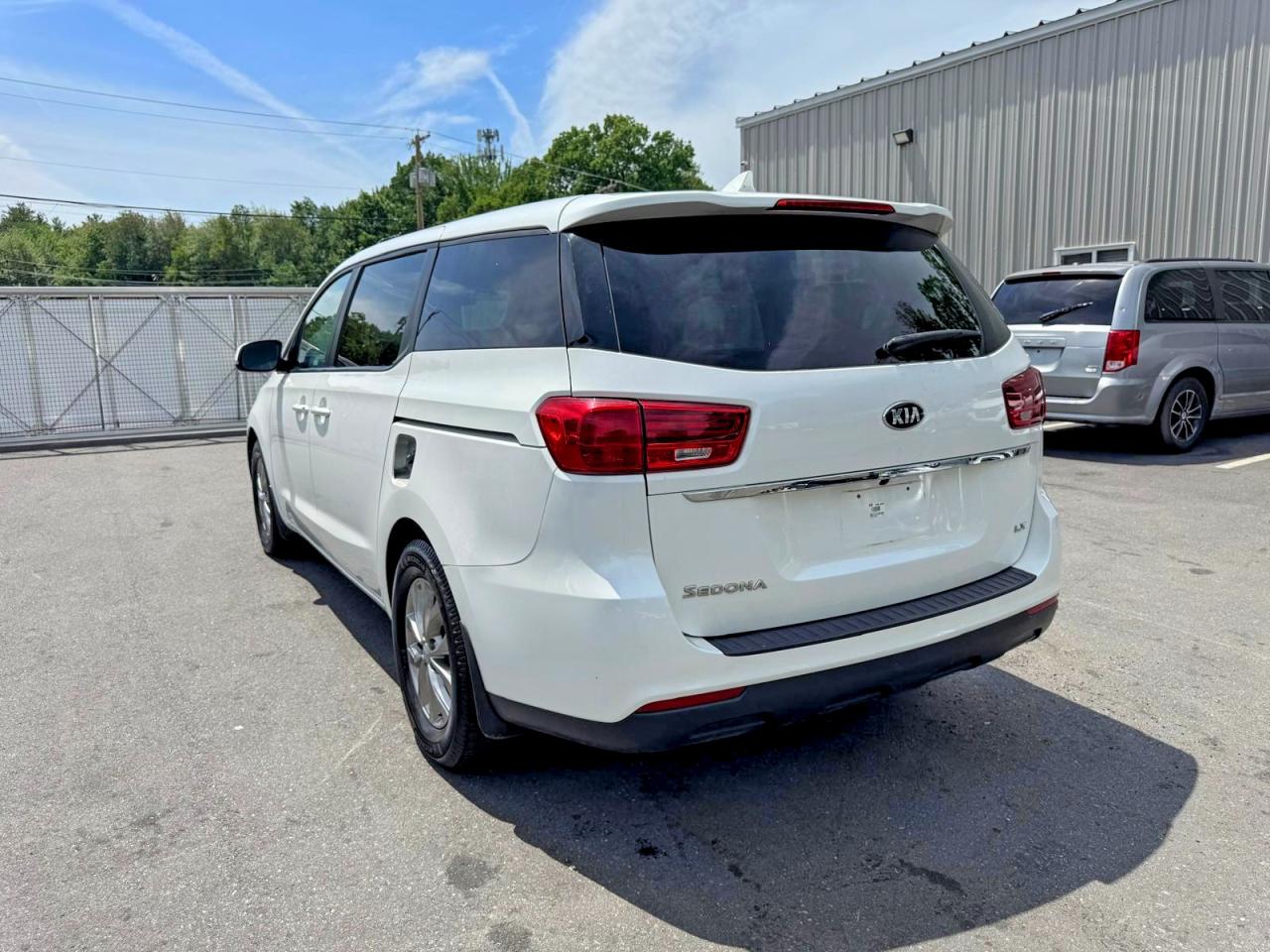 Kia Sedona Lx