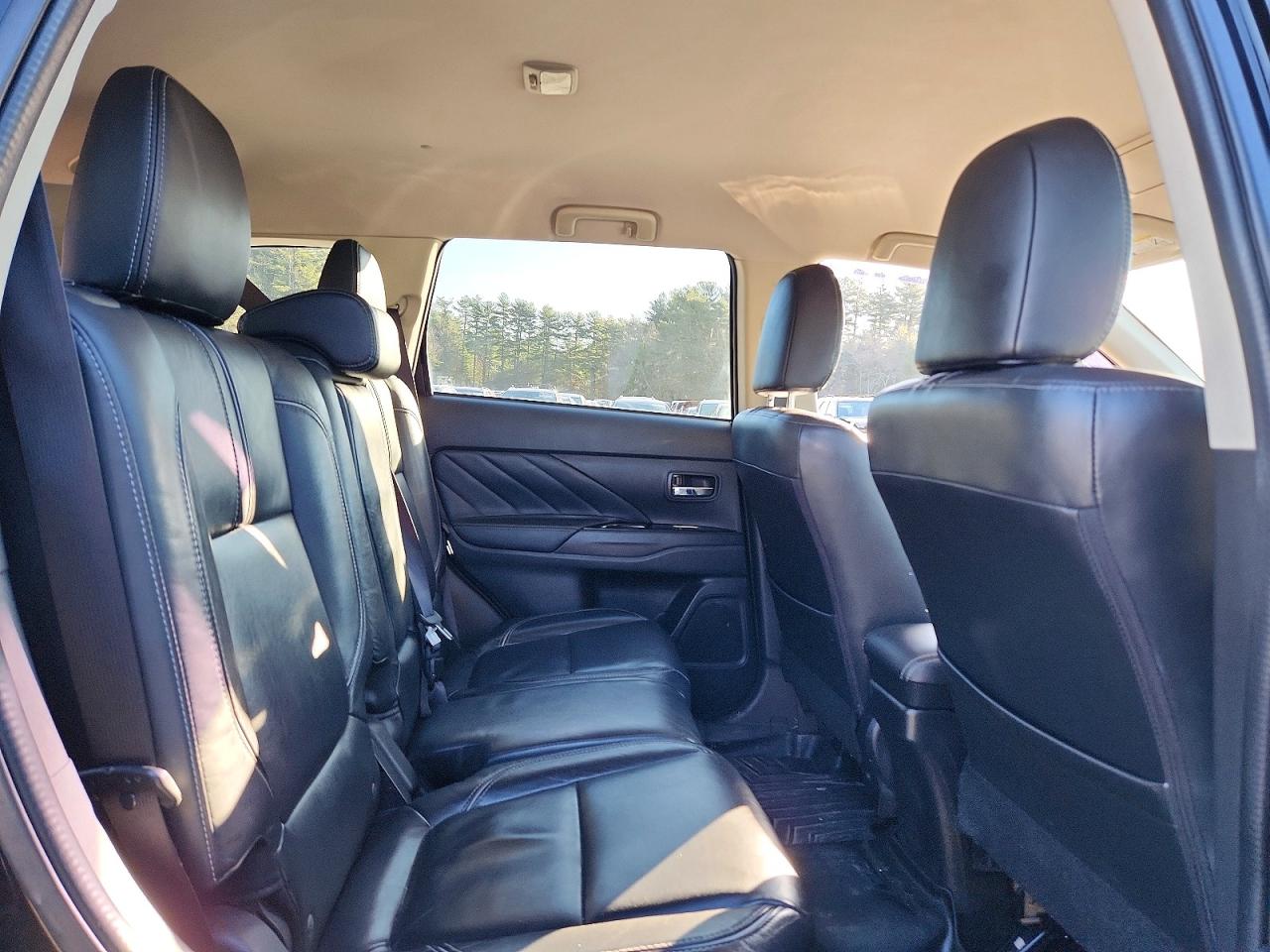 Mitsubishi Outlander Se