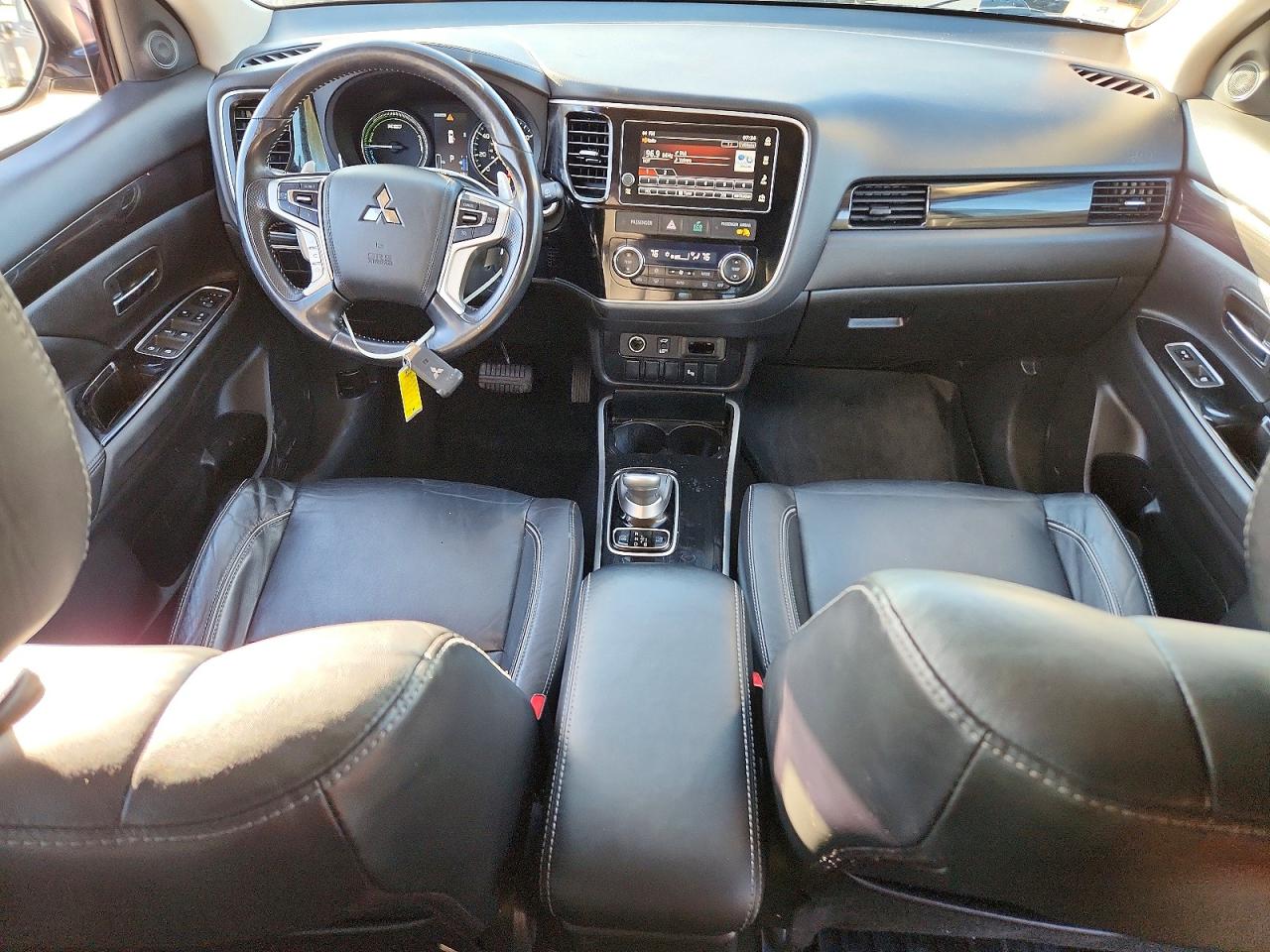 Mitsubishi Outlander Se