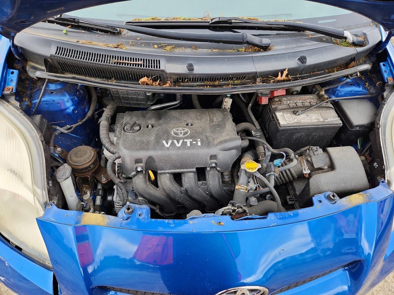 Toyota Yaris Base