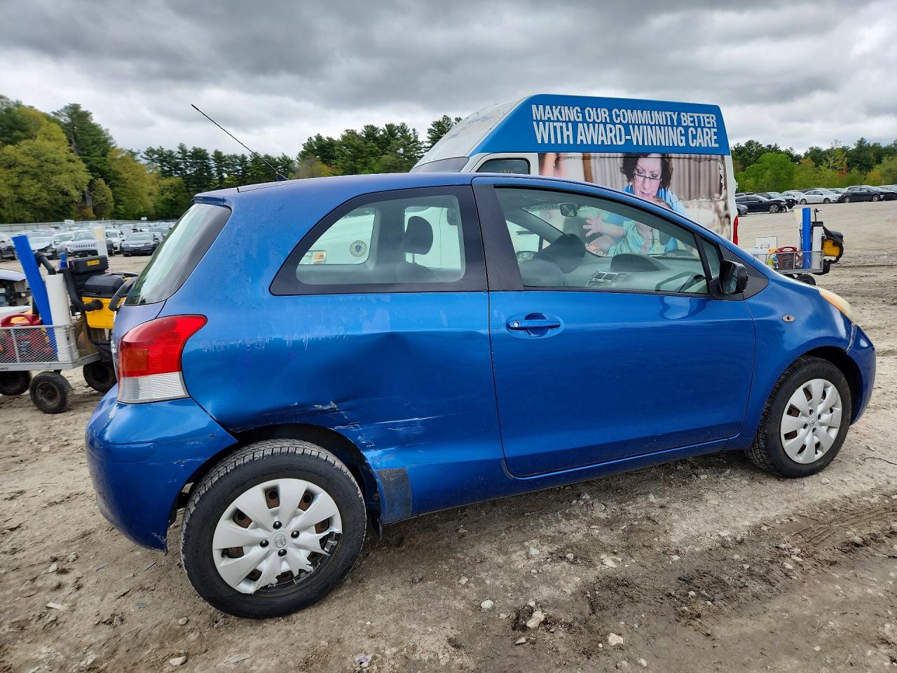 Toyota Yaris Base