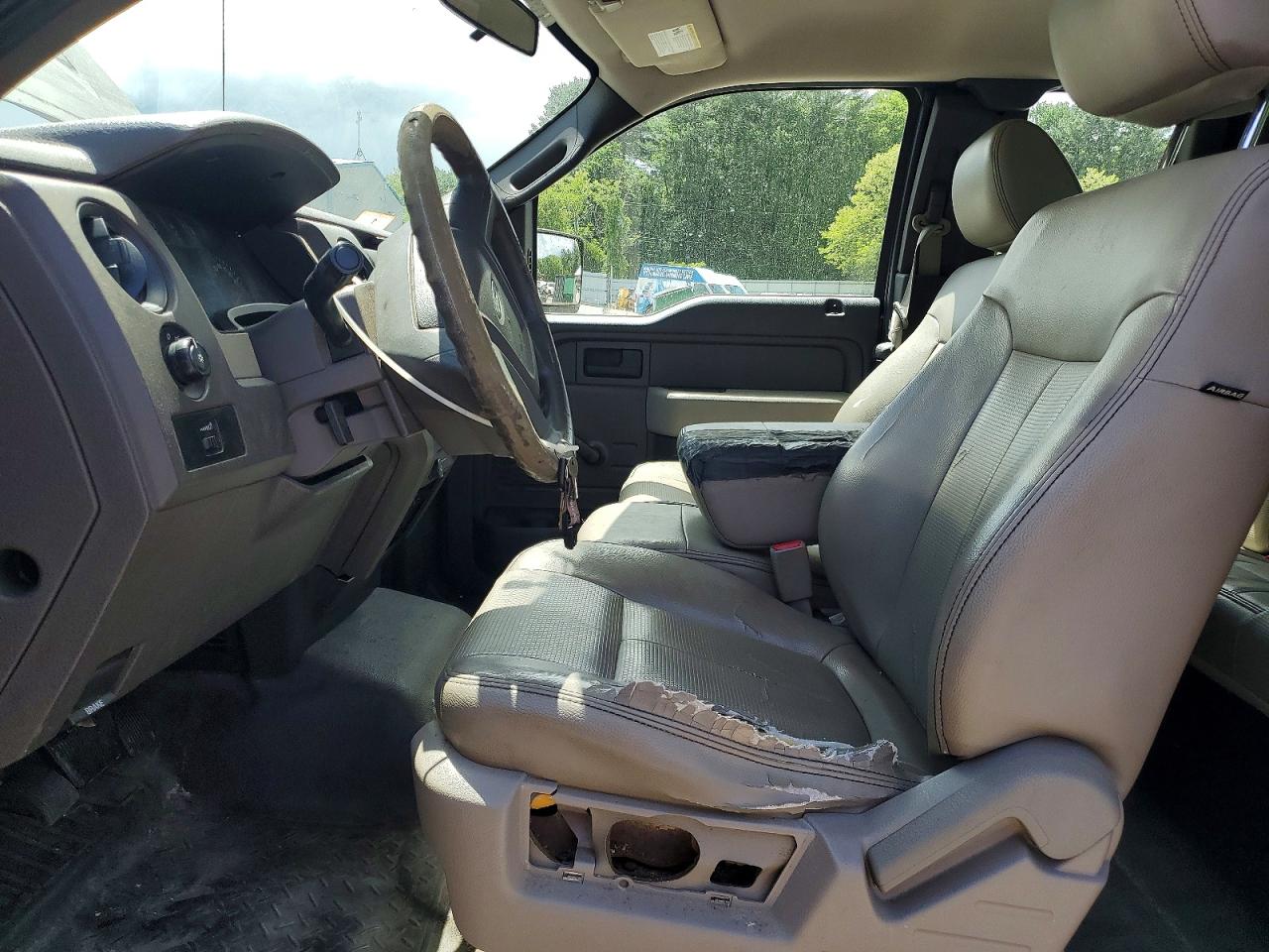 Ford F-150 Super Cab