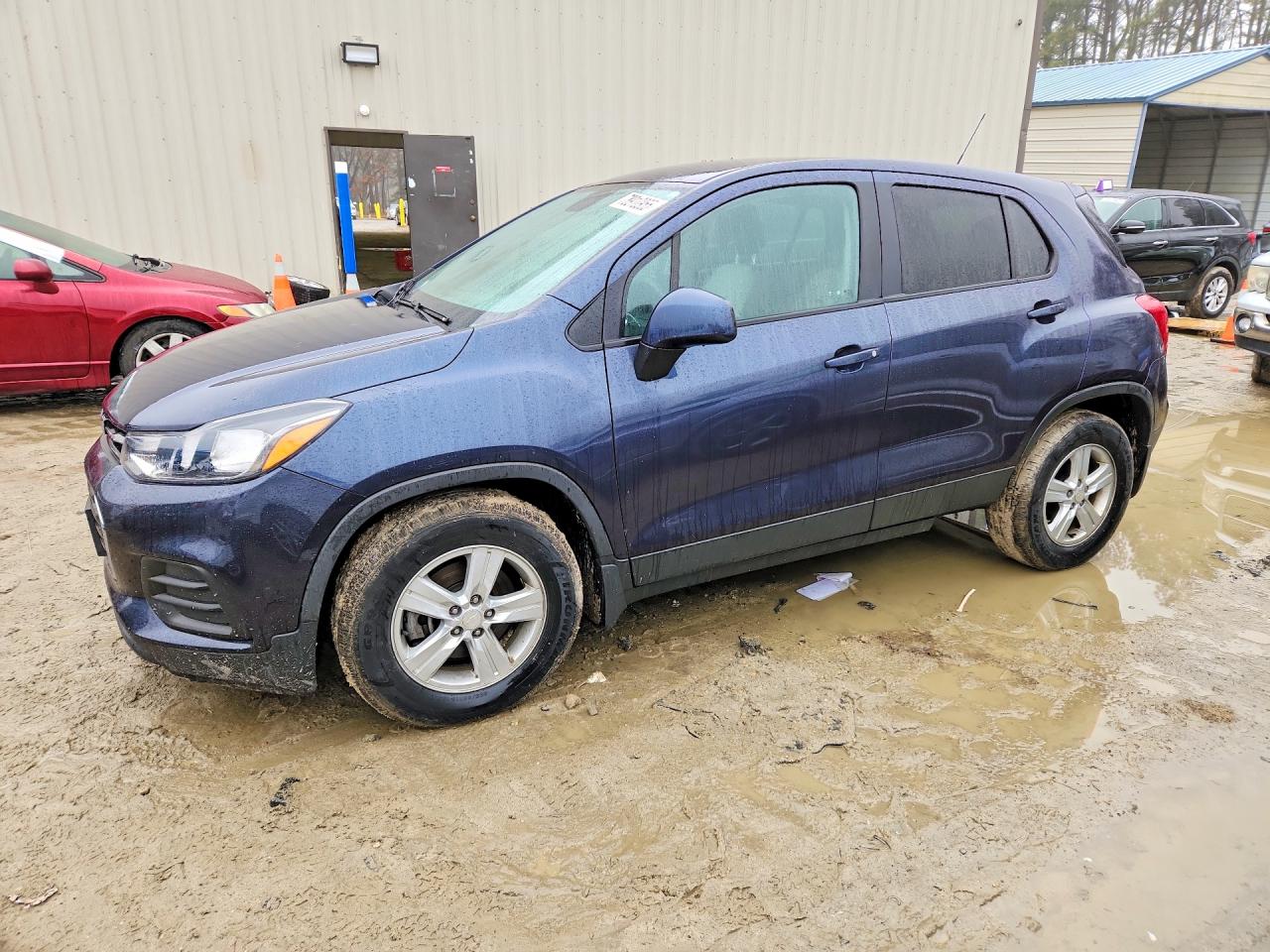 Salvage Chevrolet Trax Image