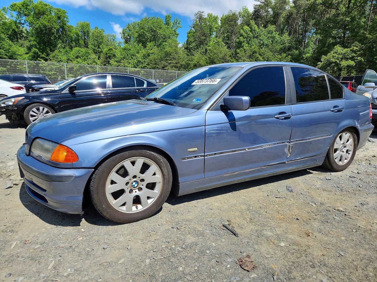 Salvage BMW 3 Series Image