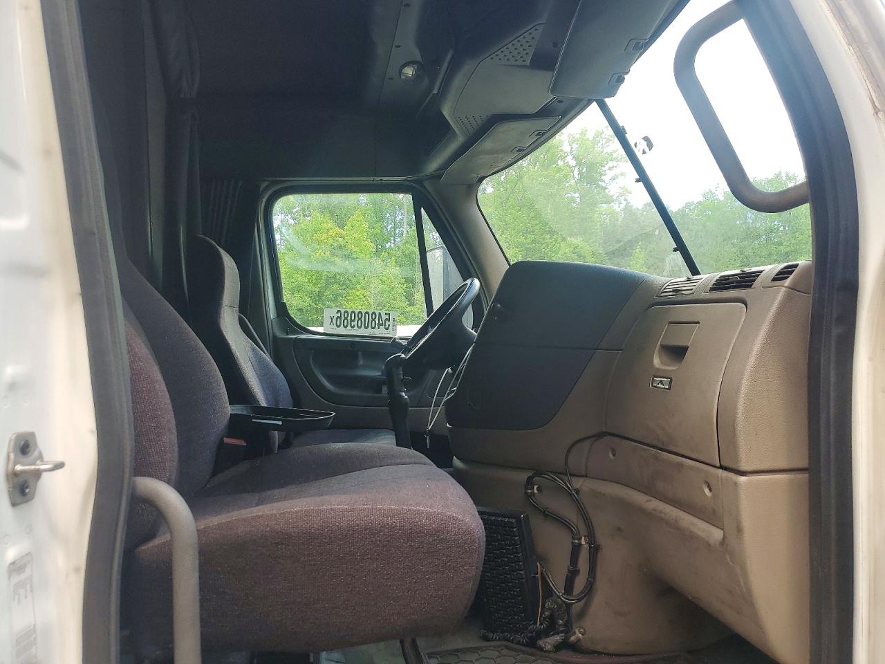 Freightliner Cascadia 125