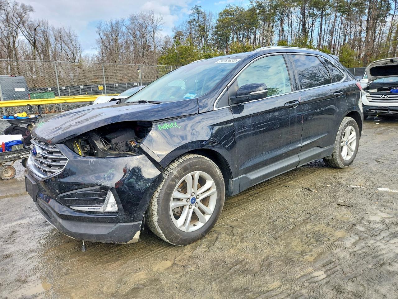 Salvage Ford Edge Image