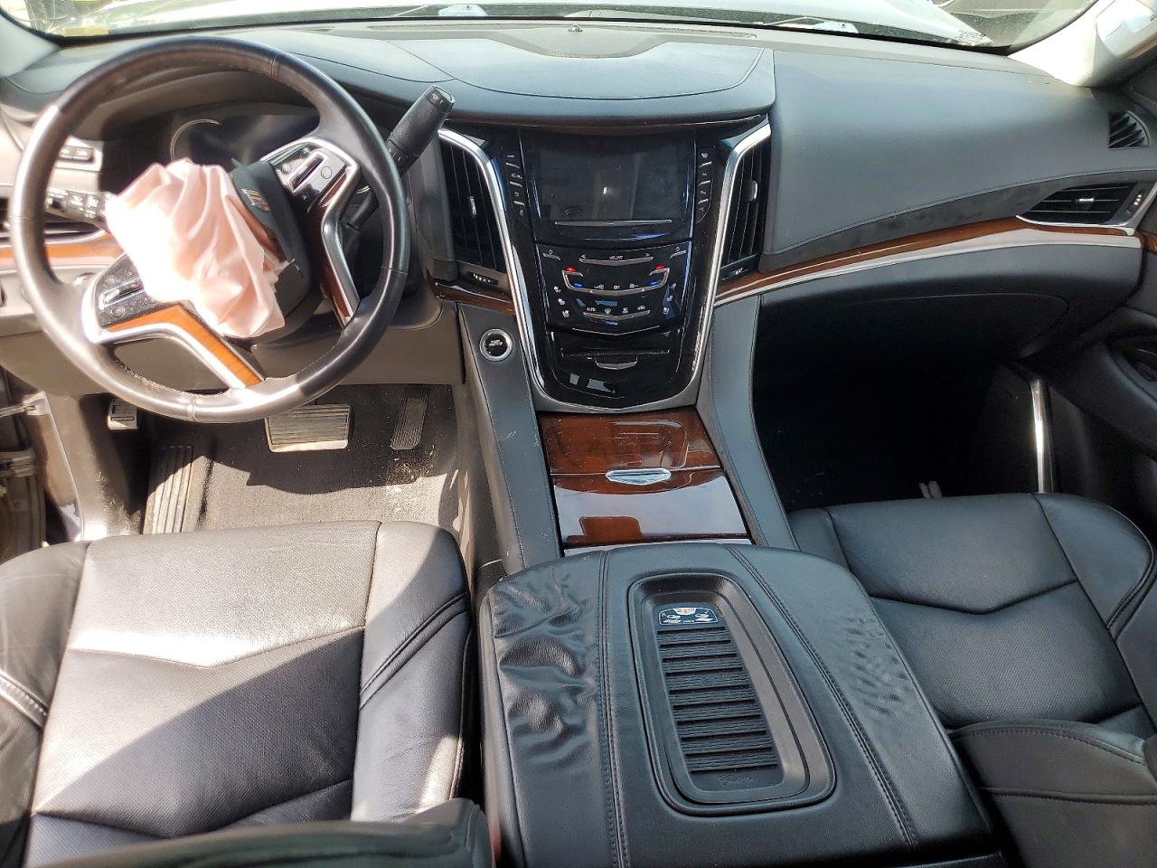 Cadillac Escalade Luxury