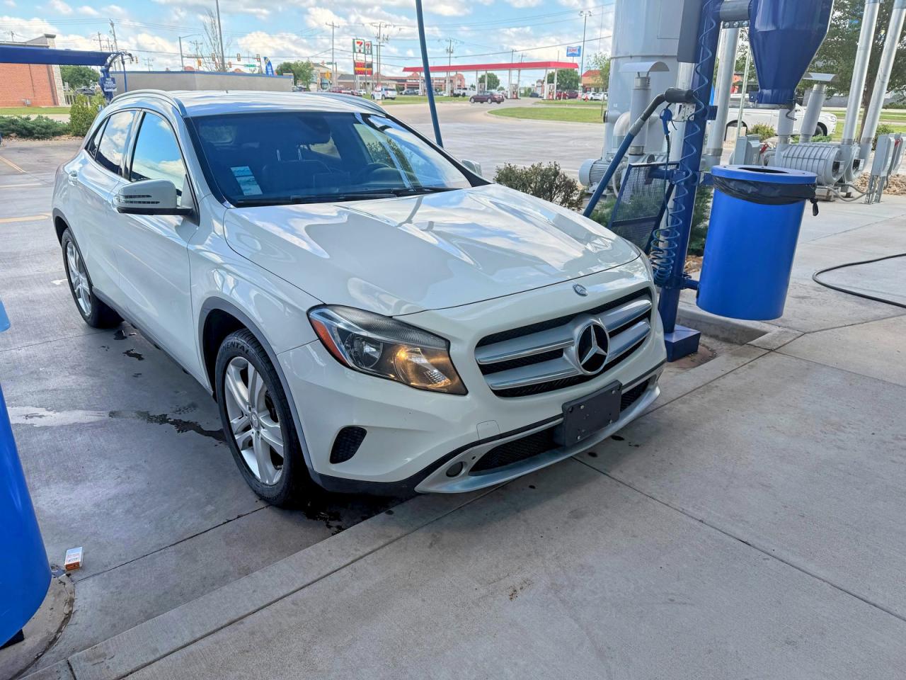 Salvage Mercedes-Benz GLA Image