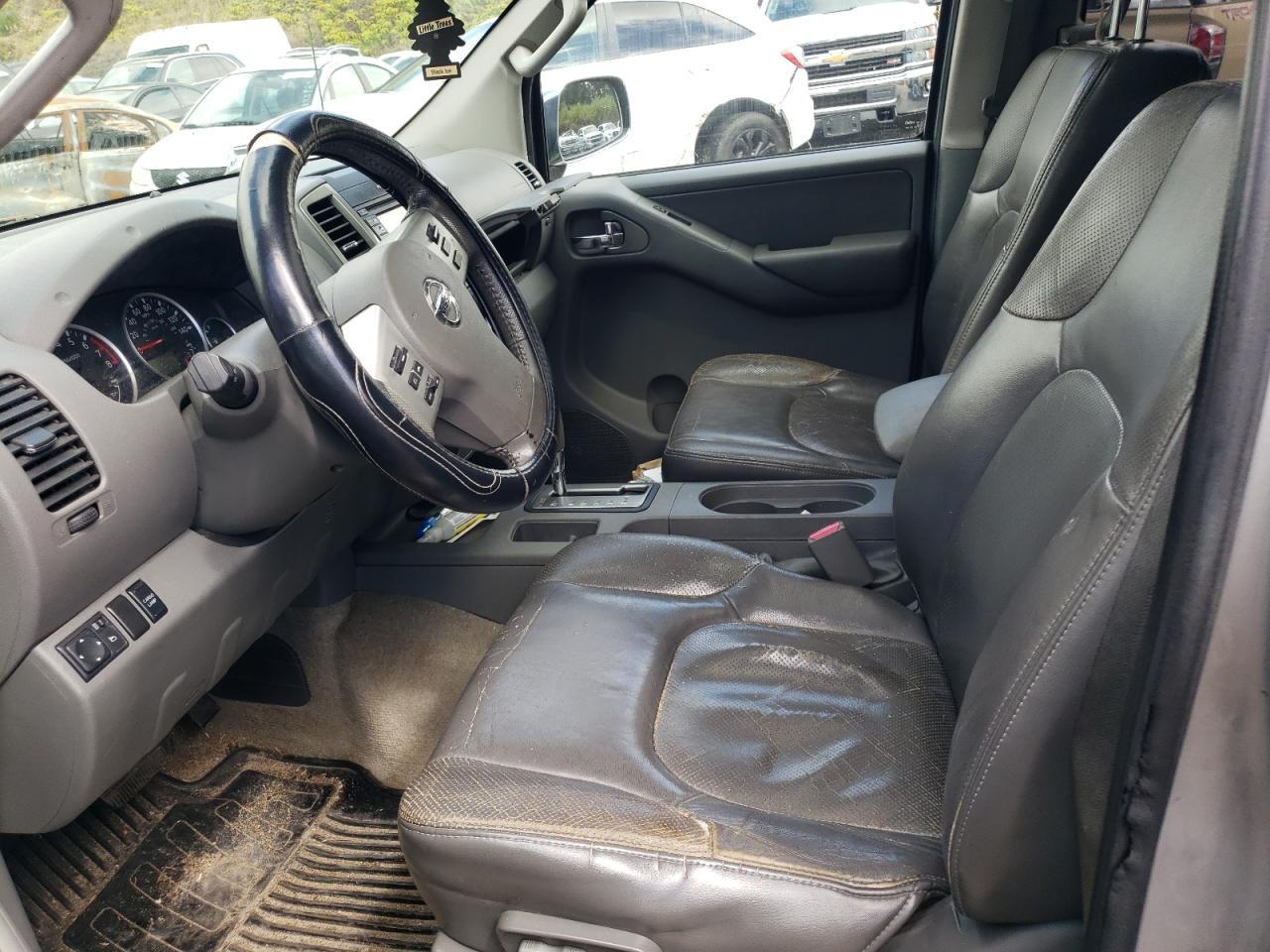 Nissan Frontier S