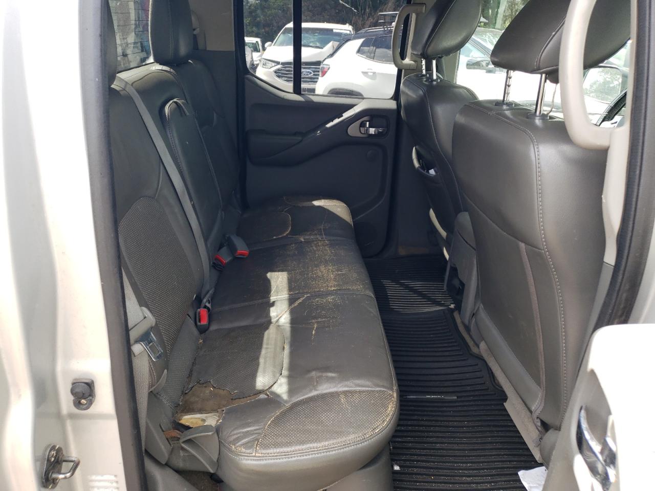 Nissan Frontier S