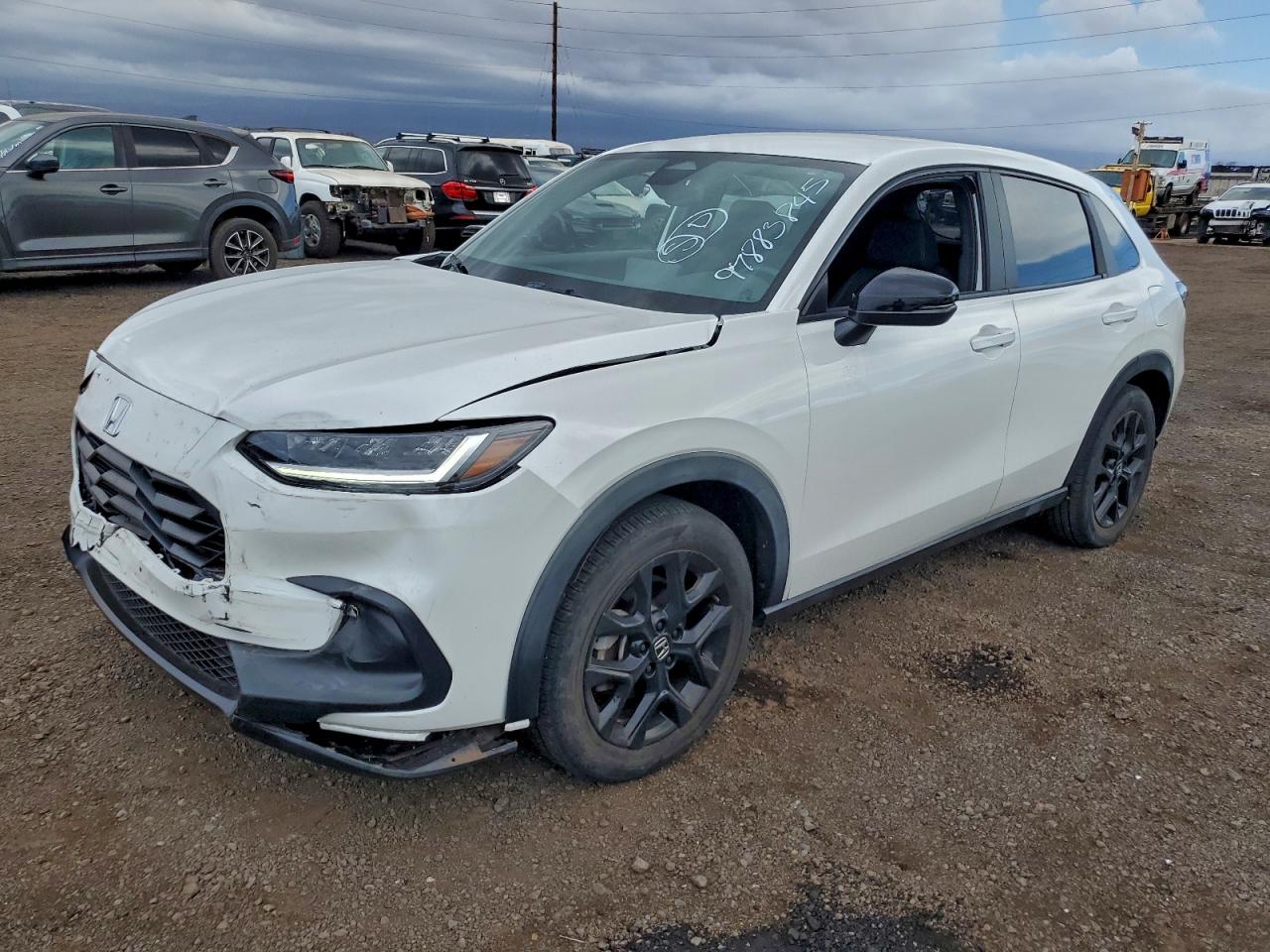 Salvage Honda HR-V Image