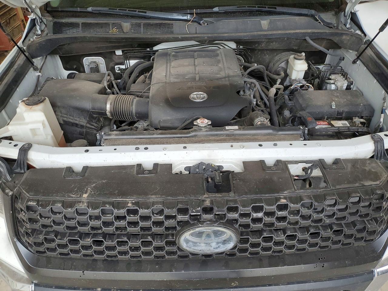 Toyota Tundra Crewmax Sr5
