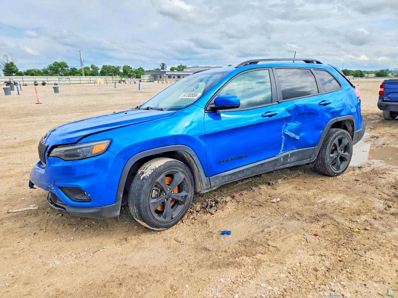 Salvage Jeep Cherokee Image