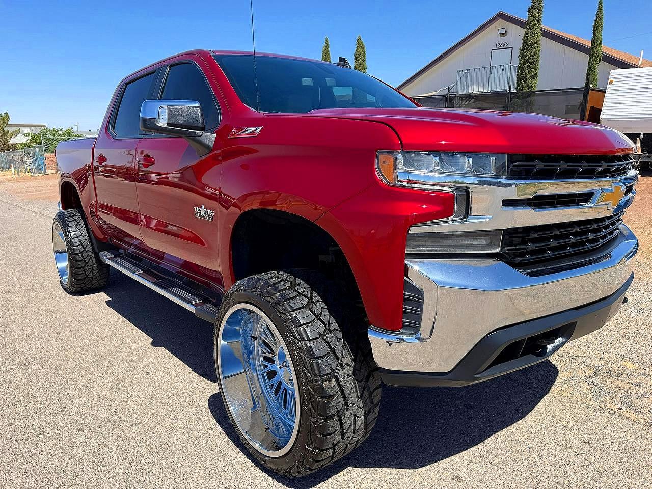 Salvage Chevrolet Silverado Image