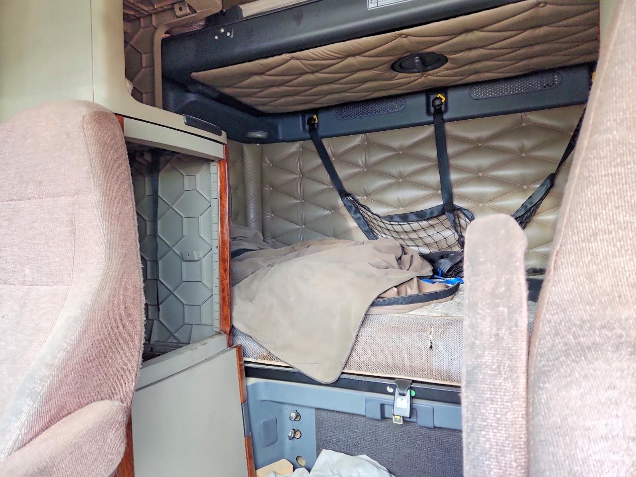 Freightliner Cascadia 125