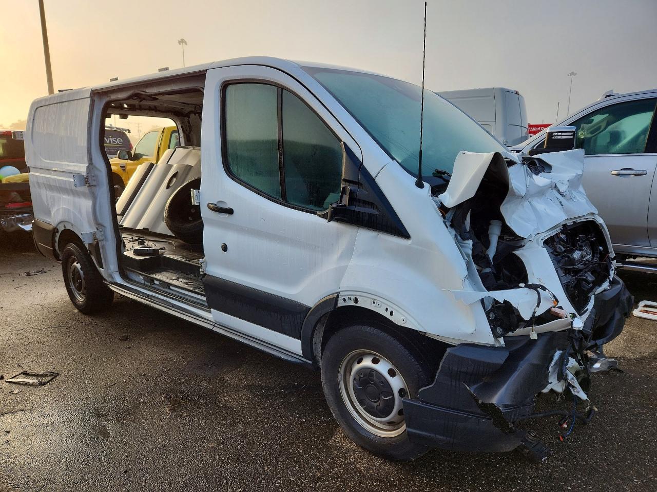 Ford Transit T-150