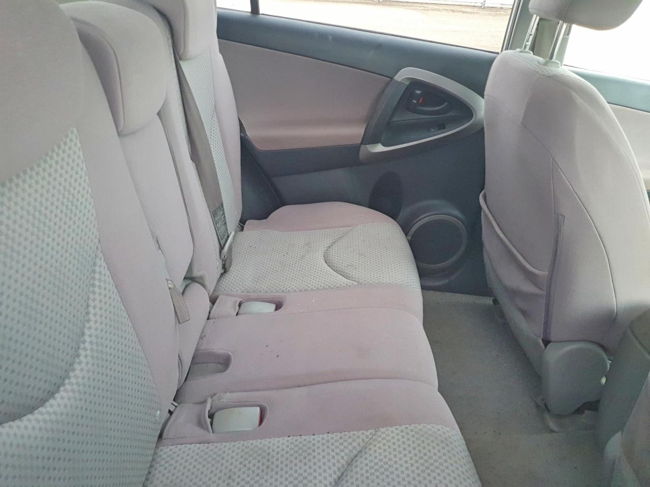 Toyota RAV4 Base
