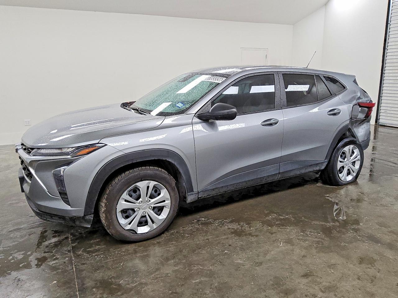 Salvage Chevrolet Trax Image