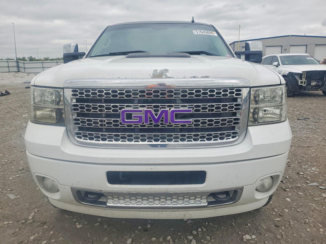 GMC Sierra