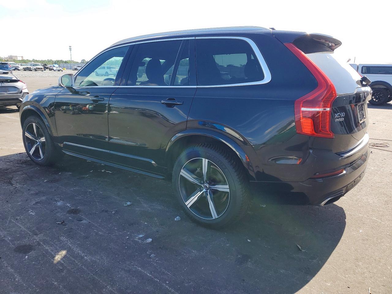 Volvo XC90 T6 R-design