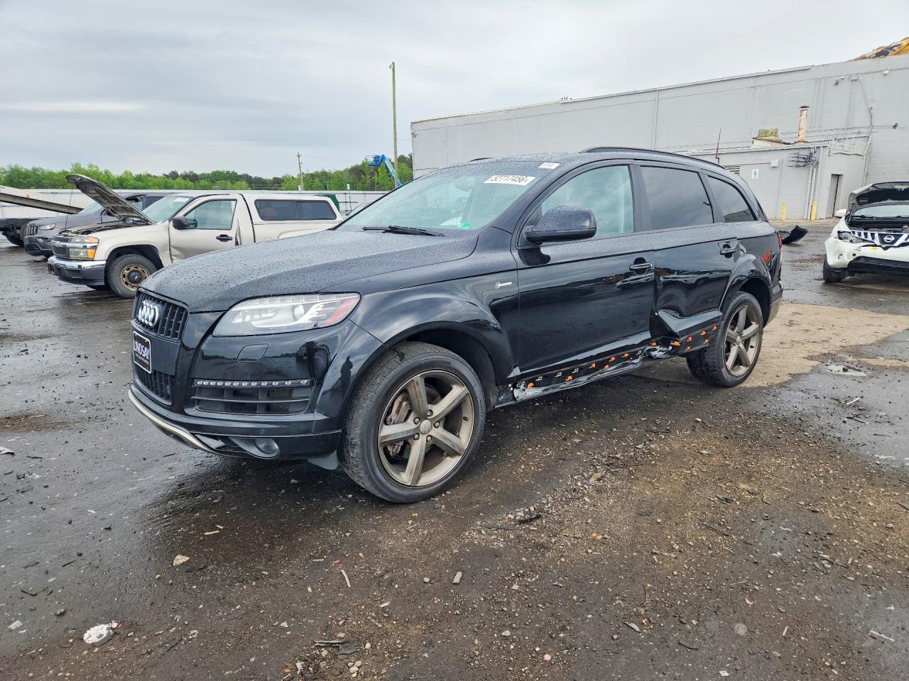 Salvage Audi Q7 Image