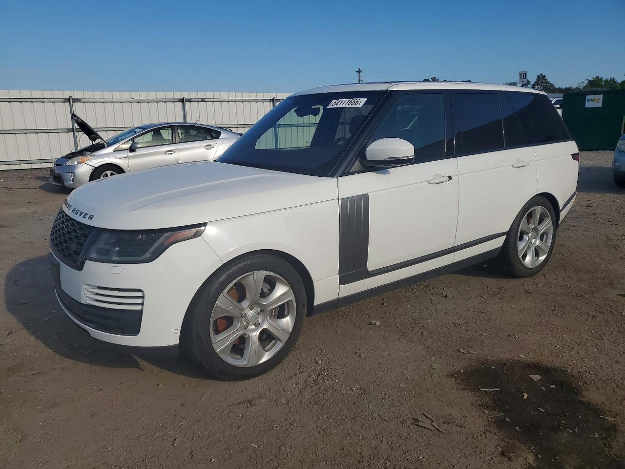 Salvage Land Rover Range Rover Image
