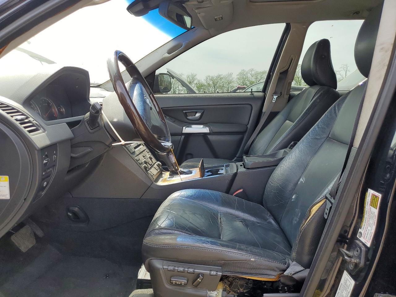 Volvo XC90 T6