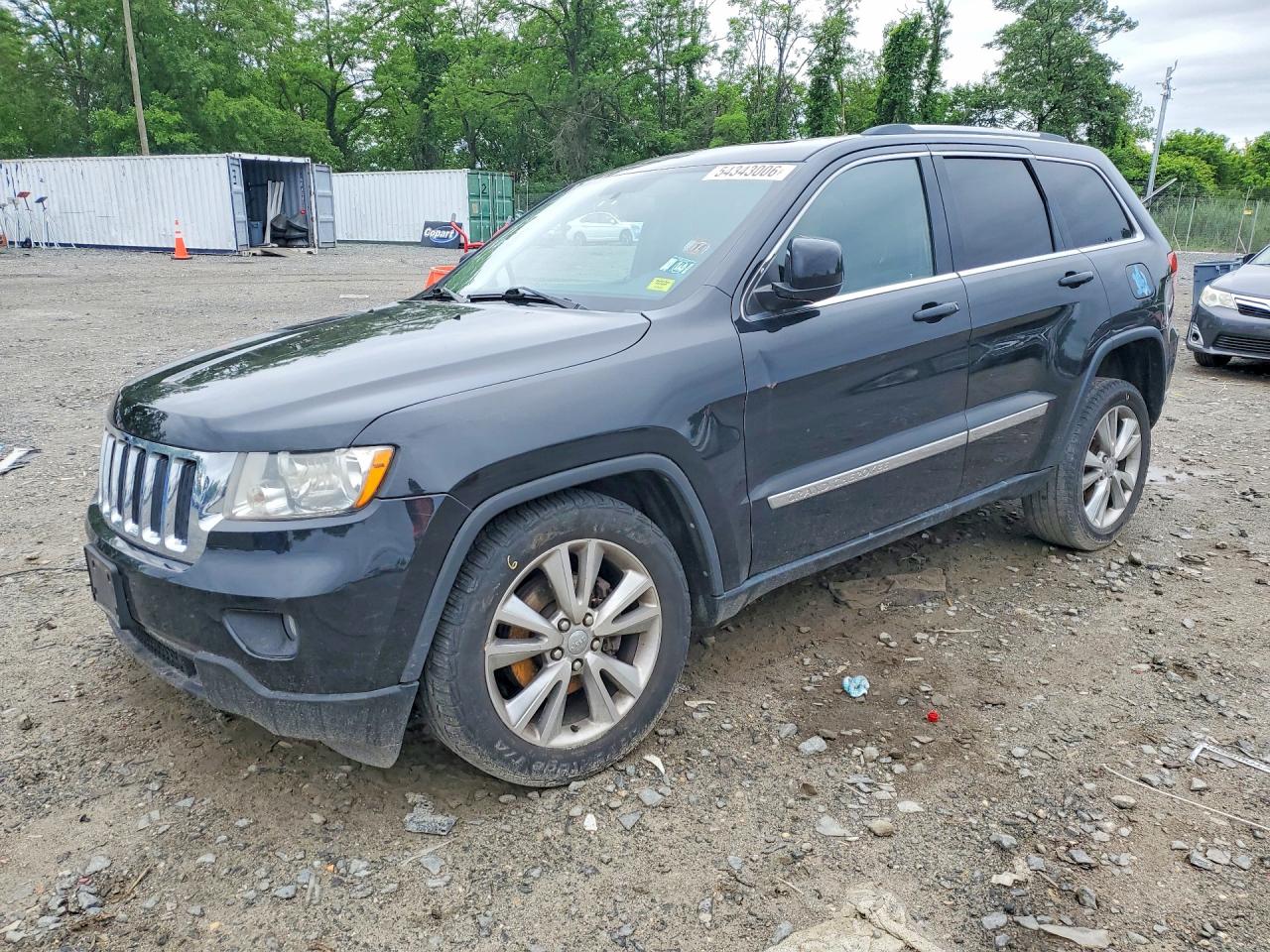 Salvage Jeep Cherokee Image