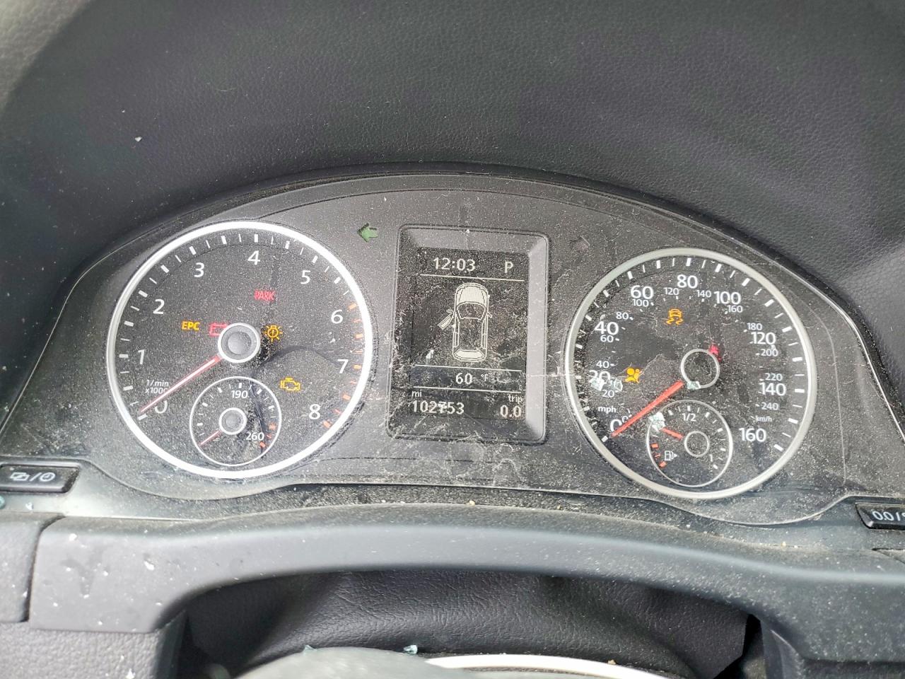 Volkswagen Tiguan S