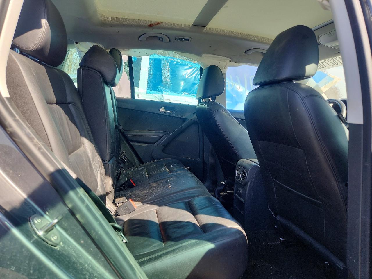 Volkswagen Tiguan S