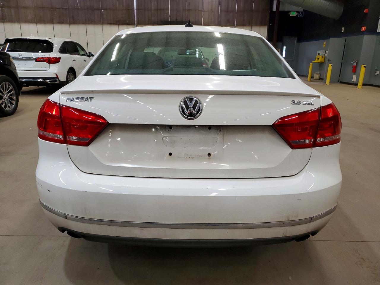 Volkswagen Passat Sel