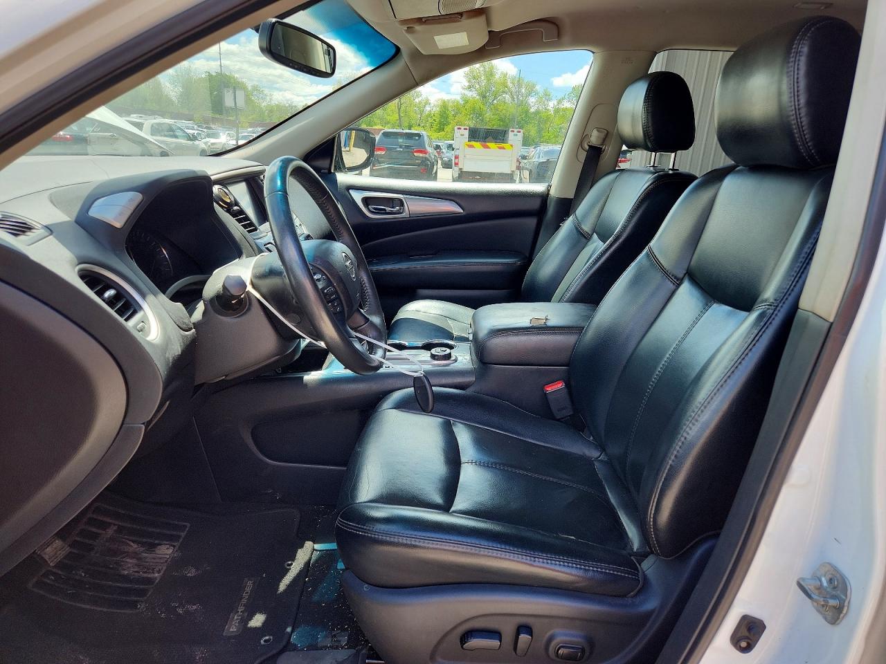 Nissan Pathfinder Sl