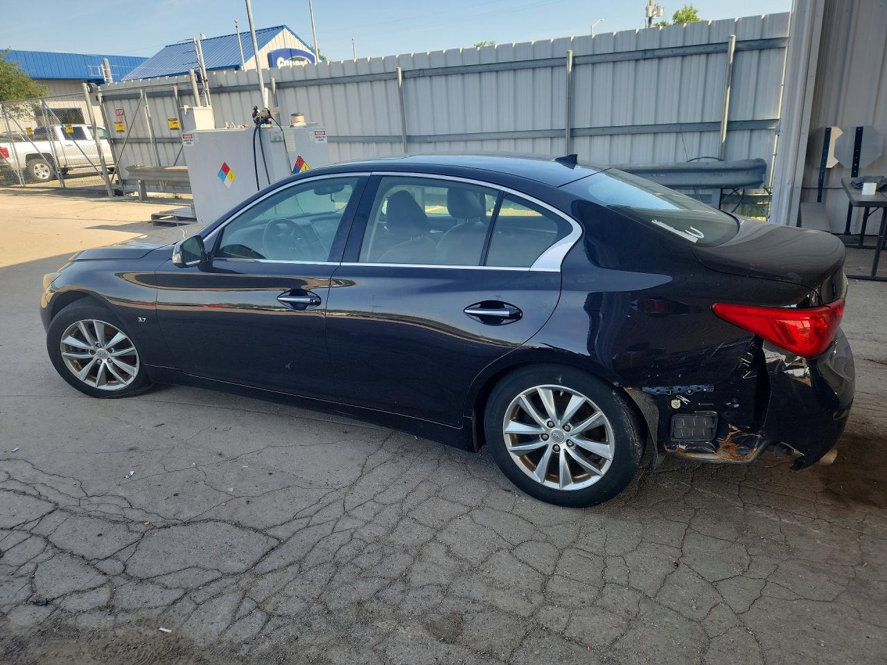 INFINITI Q50 Base