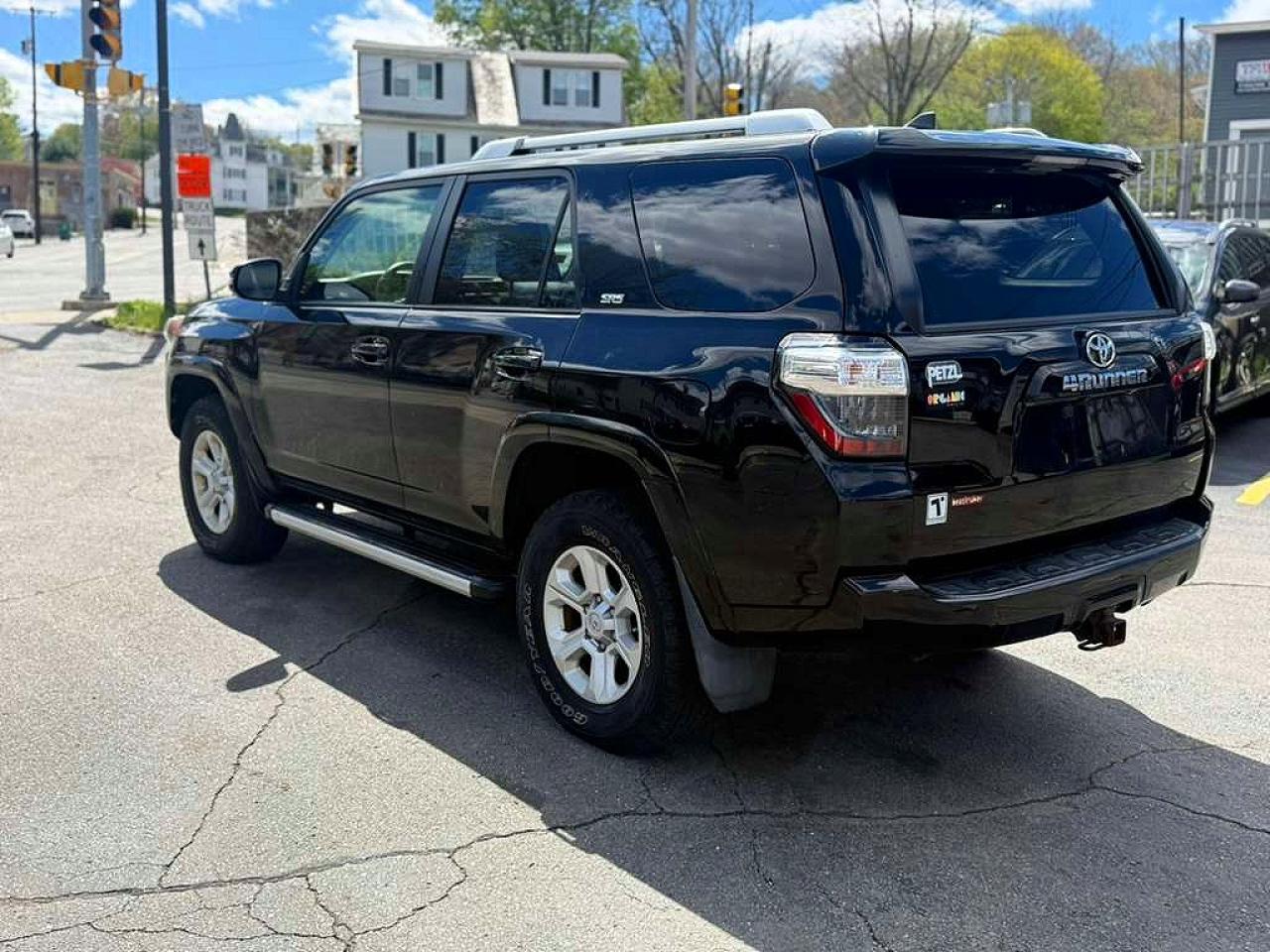 Toyota 4Runner Sr5
