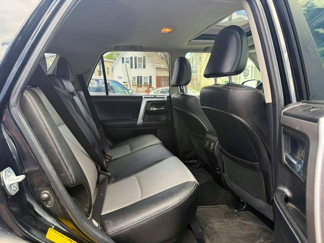 Toyota 4Runner Sr5