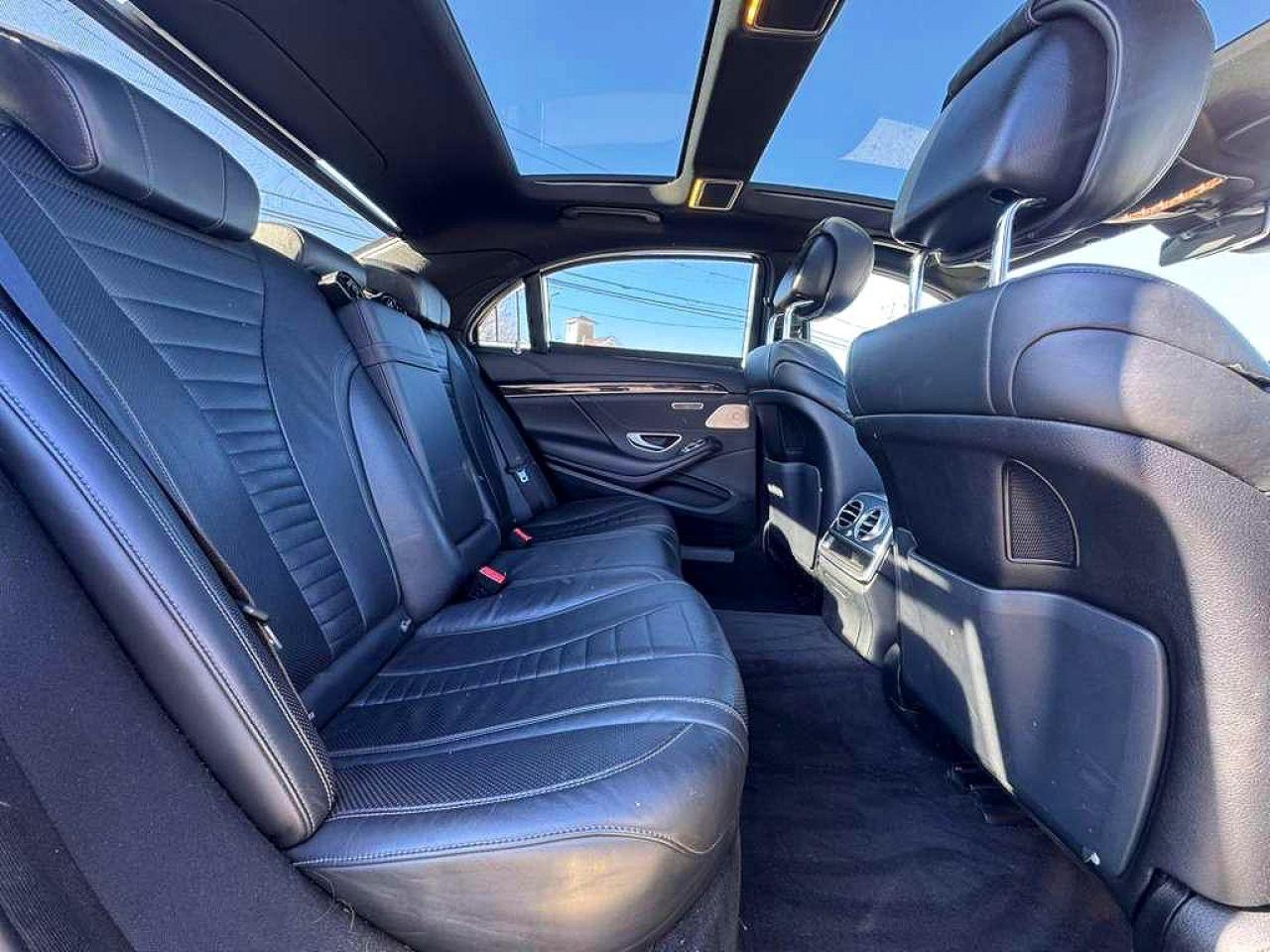 Mercedes-Benz S-Class 560 4matic