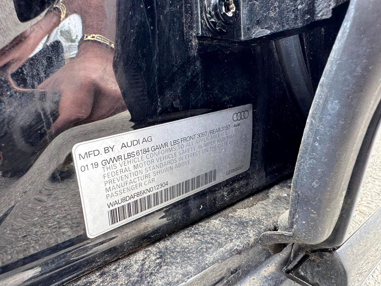 Audi A8 L
