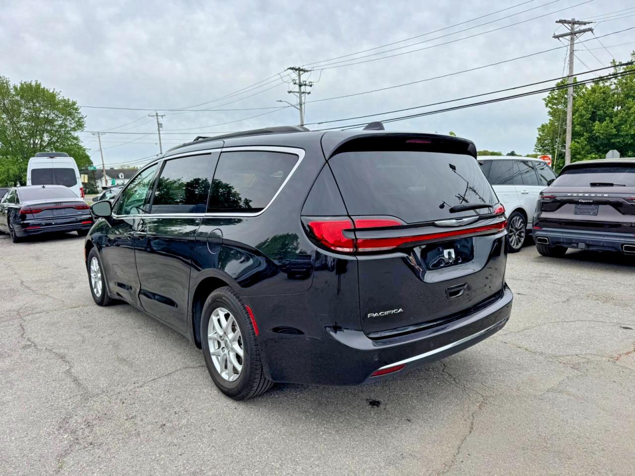 Chrysler Pacifica Touring L