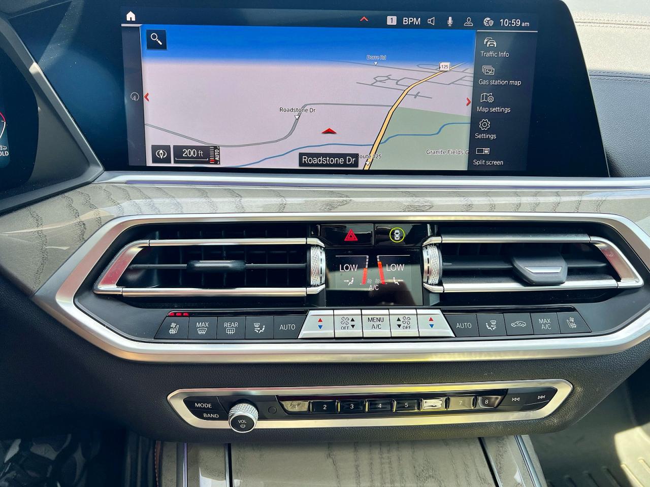 BMW X Series M50i