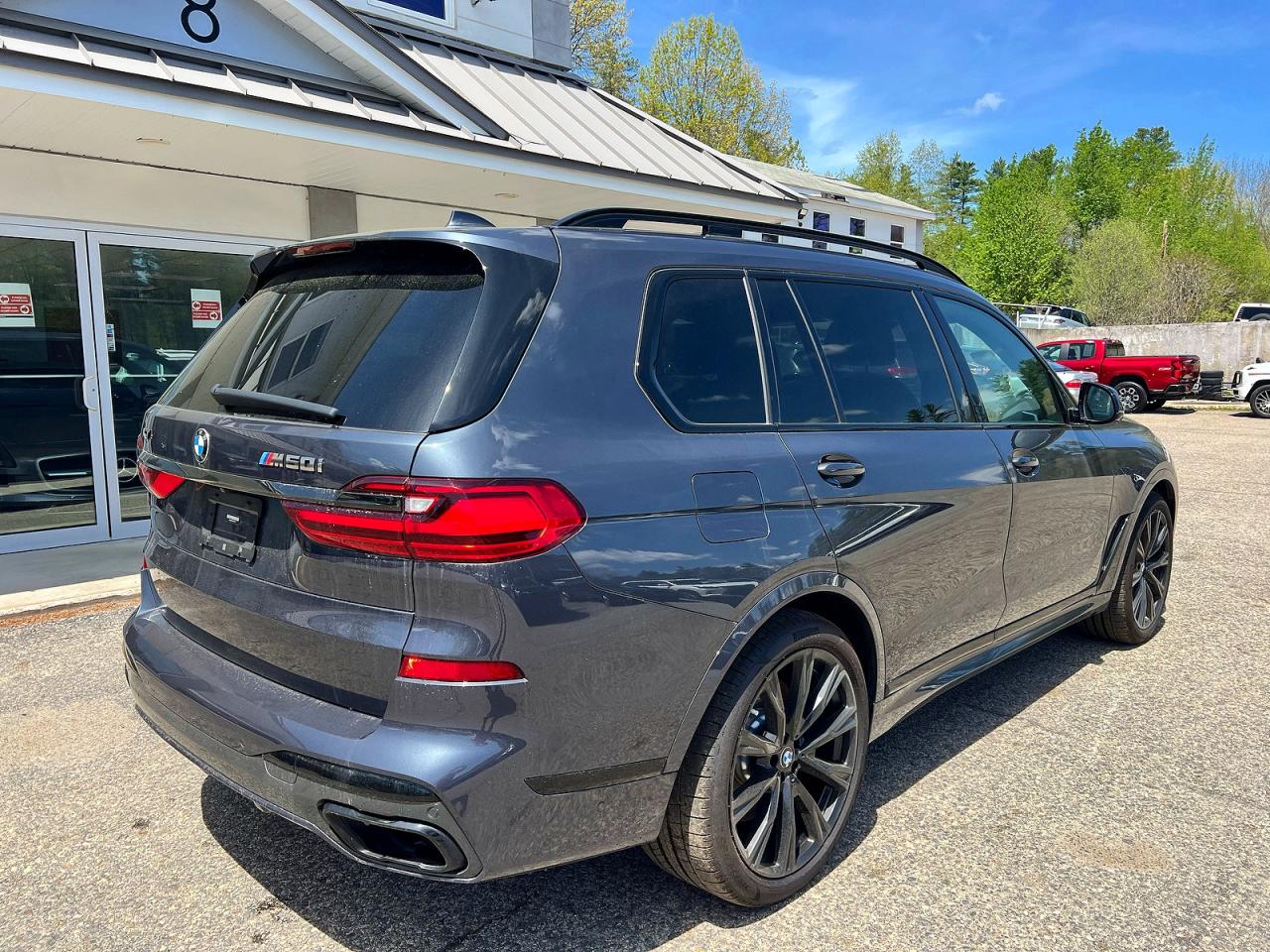 BMW X Series M50i