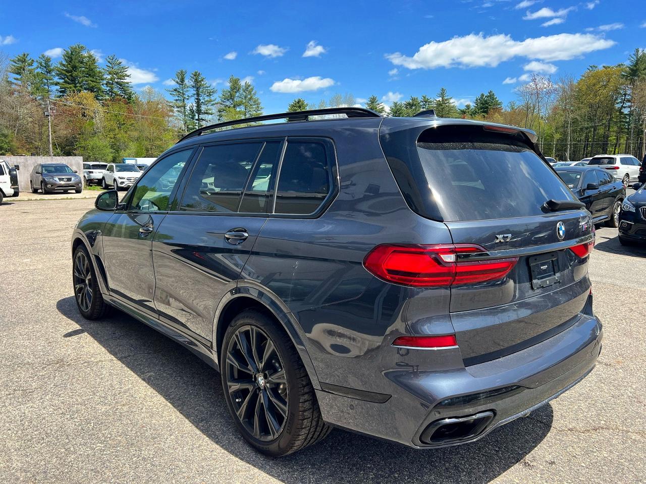 BMW X Series M50i